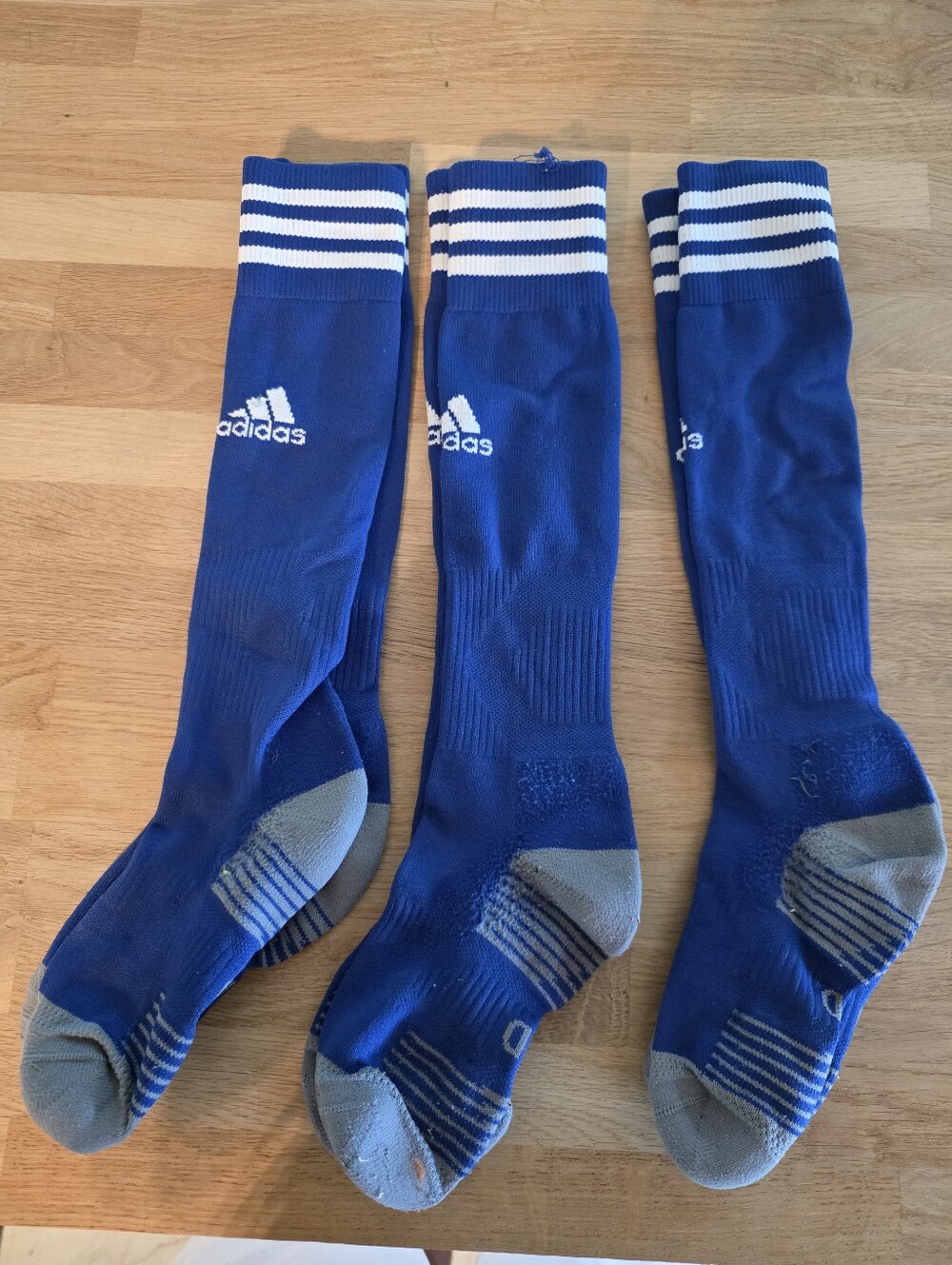 Adidas Copa Zone Cushion 5 OTC Royal Blue Youth Medium (Set of 3) EUC